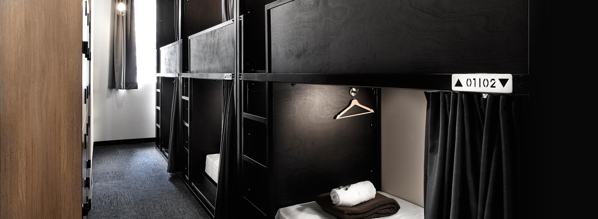 the pod sydney capsule hotel